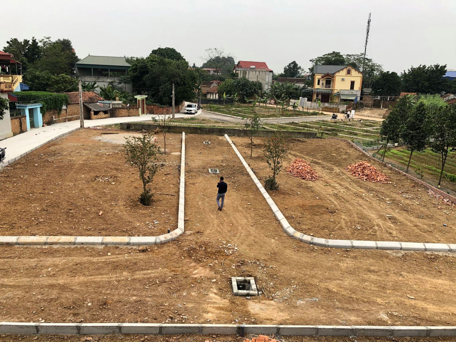 đất nền hòa lạc