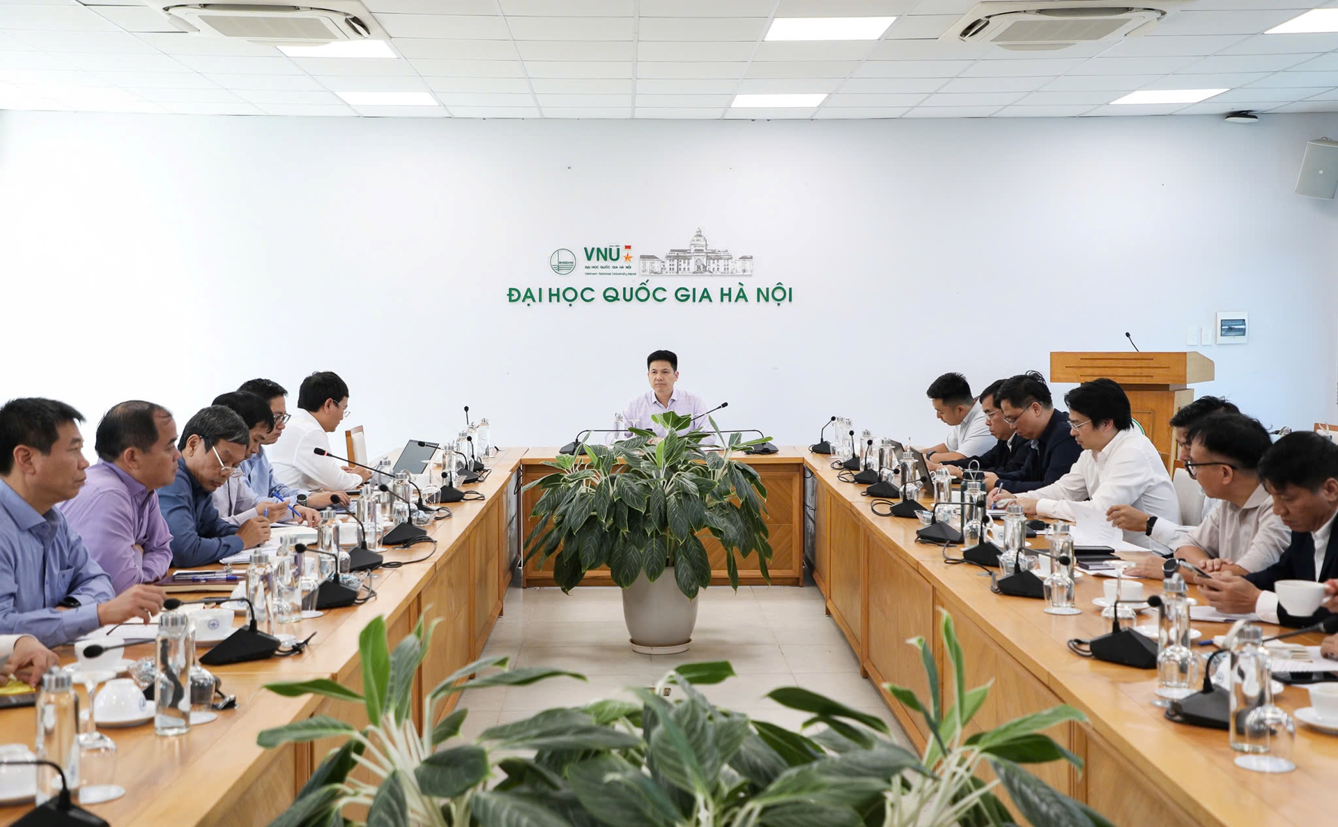 đại học ở hòa lạc