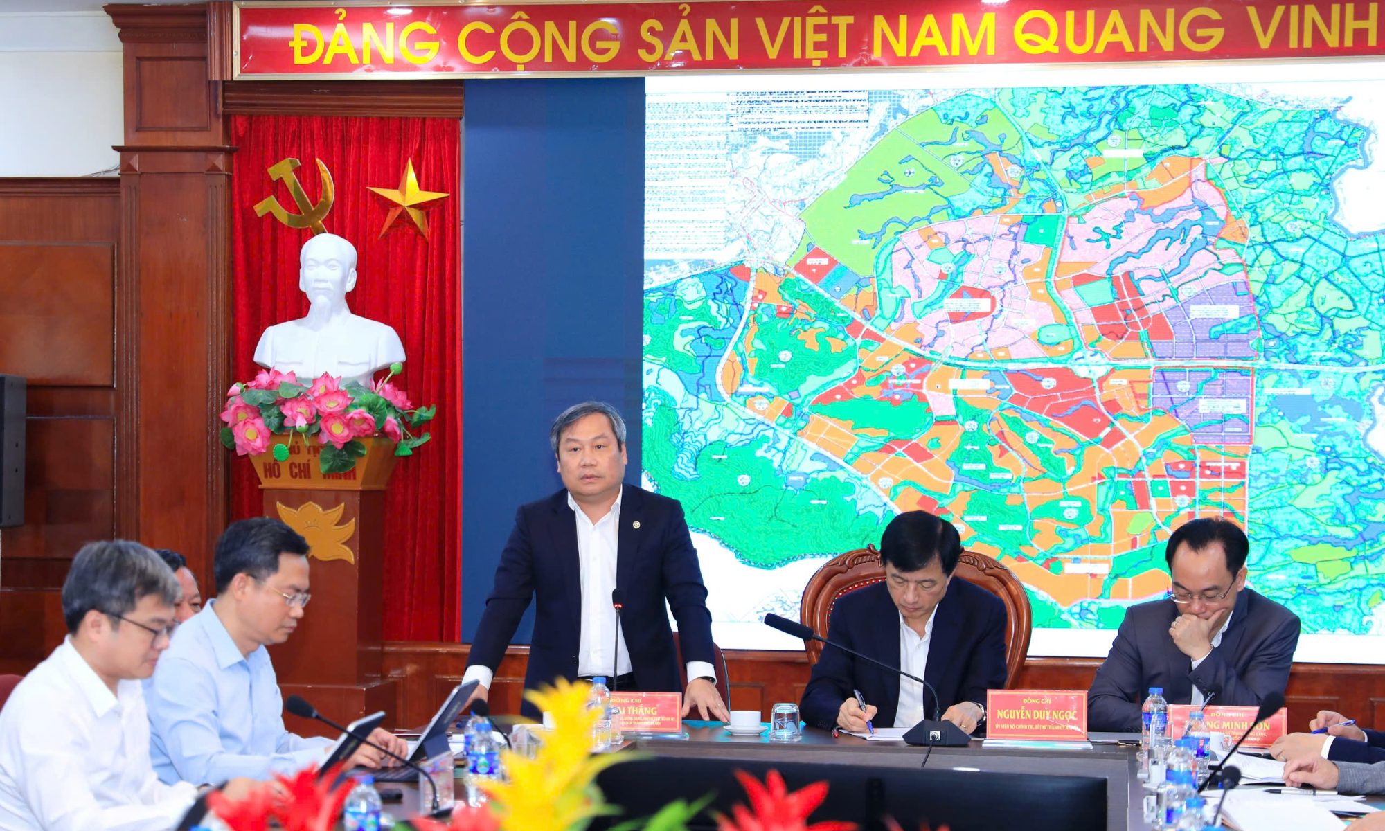 nguyen-thi-hue-ha-tang