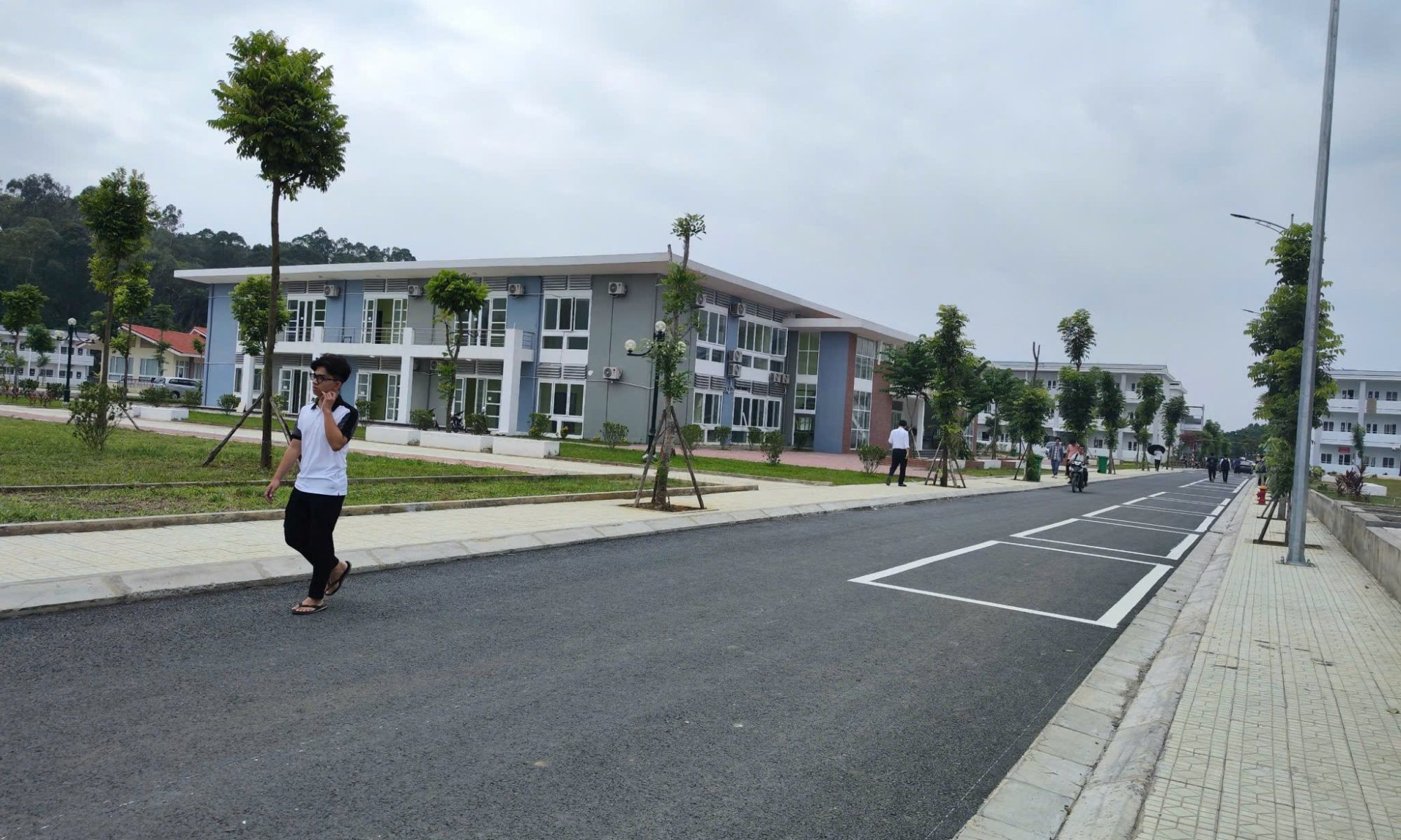 nguyen-thi-hue-dat-hoa-lac (22)