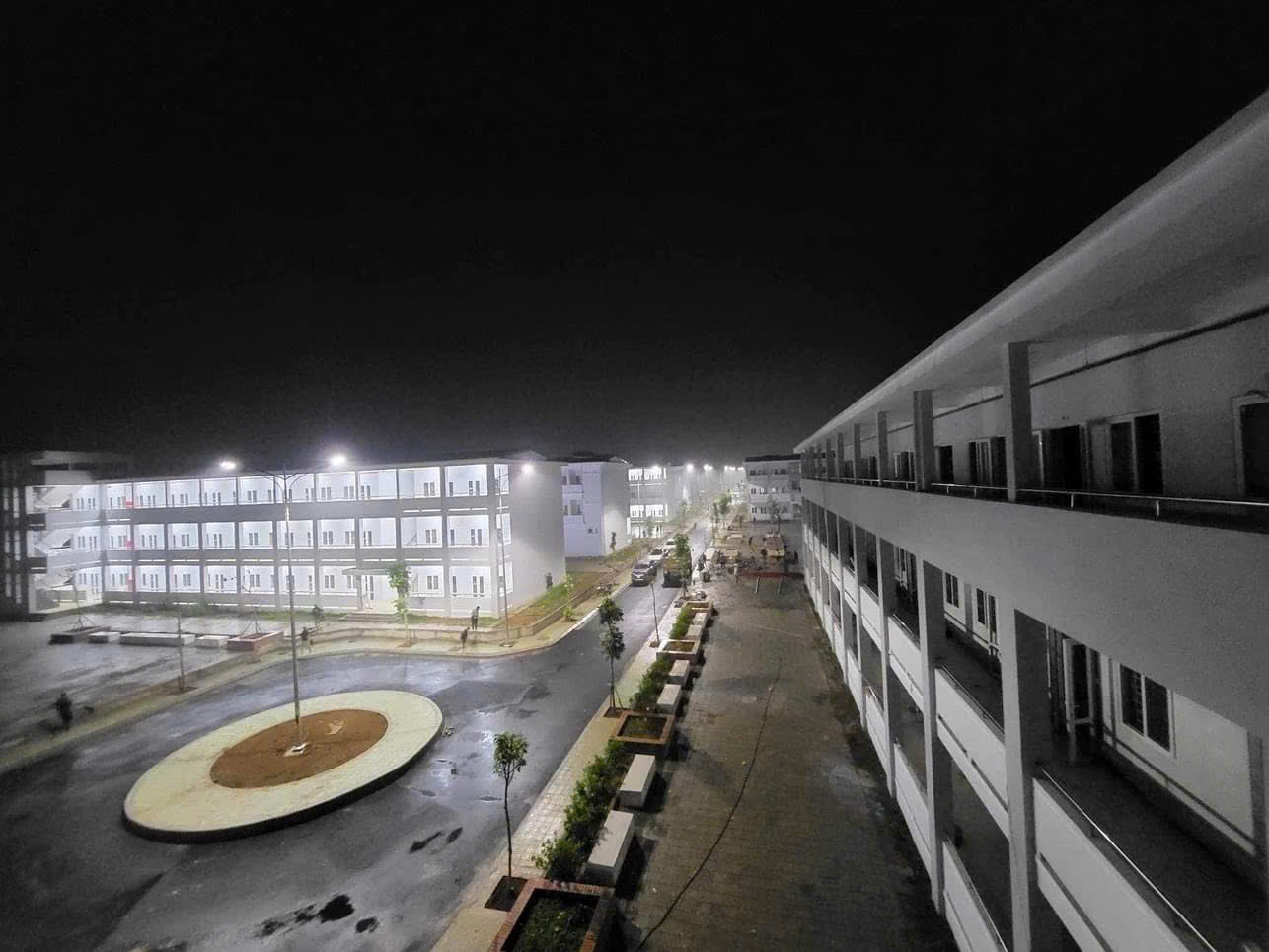 nguyen-thi-hue-dat-hoa-lac (7)