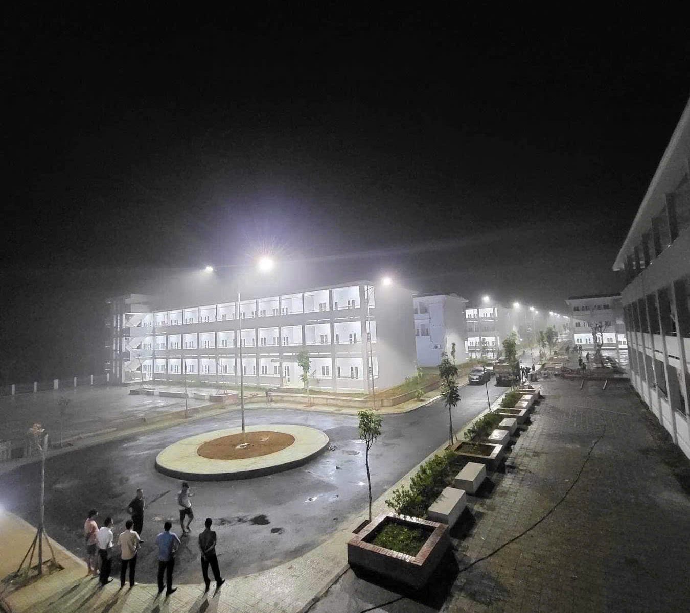 nguyen-thi-hue-dat-hoa-lac (8)